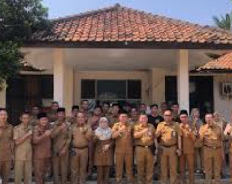 Masyarakat Cikedal Apresisi Kinerja Pemerintahan Kecamatan Cikedal dalam Monitoring Pembangunan di 10 Desa