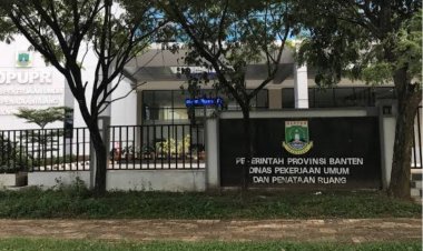 Belum Satu Bulan Hotmix Di Desa Sikulan Jiput, Dari PUPR Banten Sudah Rusak, DPC GWI Pandeglang Minta APH Periksa Pelaksana