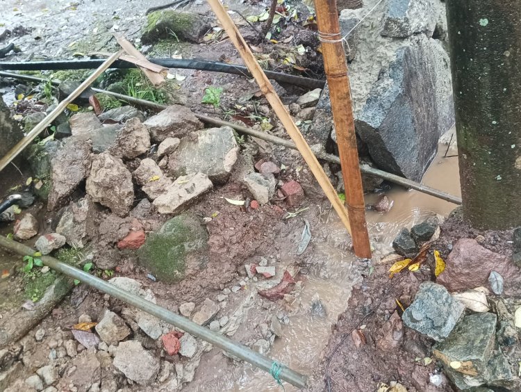 Diduga Pekerjaan Asjad, APD Tak Lengkap Pekerjaan Peningkatan Jalan Cimanying-Jiput Disorot-- GWI: Kacau Kalau Hal Ini Dibiarkan 