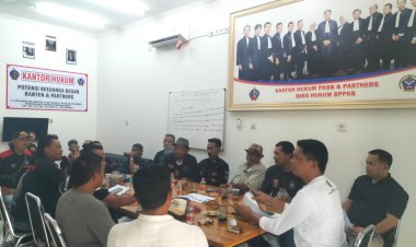 Sebelum Tempuh Jalur Pidana, Kantor Hukum PKBB Laporkan kades Kondangjaya ke Inspektorat 