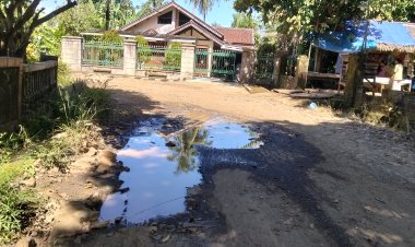 ‎Kebocoran Pipa PDAM di Kubang kondang yang Tak Kunjung Usai. Kinerja Dirut PDAM Tirta Berkah Perlu Dievaluasi   ‎