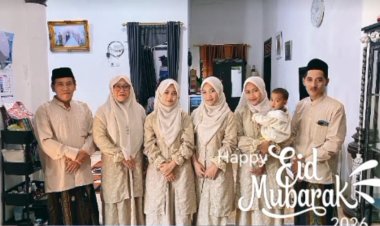 Nono Suparno Sekretaris Disdikpora Pandeglang Beserta Keluarga Ucapkan Salamat Hari Raya Idul Fitri 1447 H, Mohon Maaf Lahir Batin