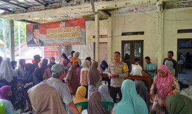 Bhabinkamtibmas Desa Karyasari Kawal Penyaluran Bantuan Sembako