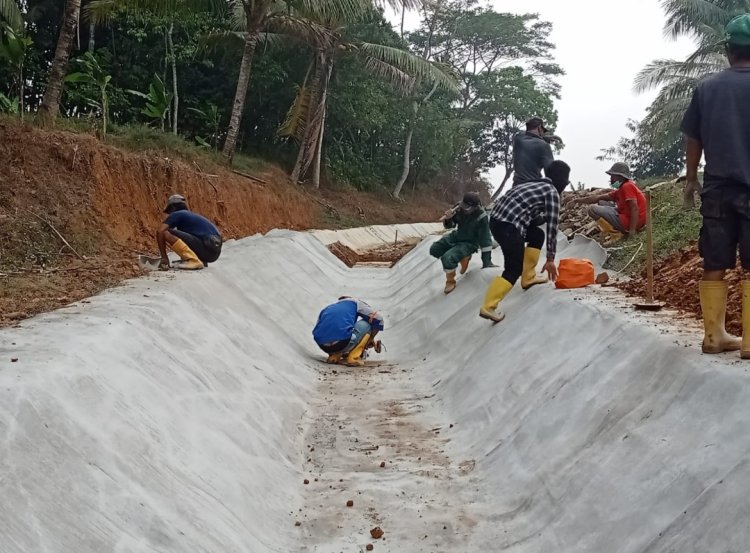 Walaupun Lokasi Sulit Diakses, PT. Nindya Karya Selesaikan Pekerjaan Pemeliharaan 2 Paket Pada D.I BBWSC3