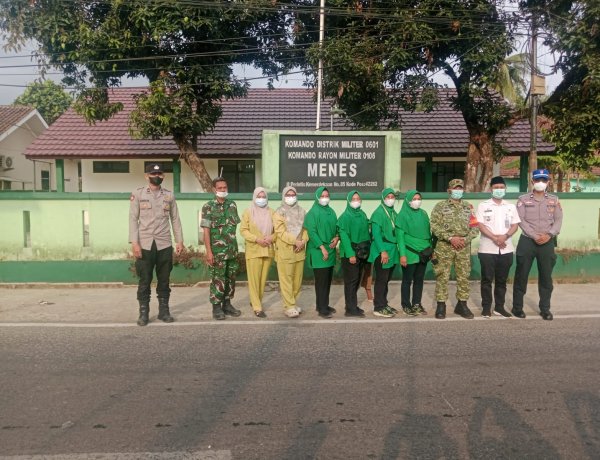Antisipasi Dampak Erupsi Gunung Anak Krakatau, Muspika Menes Imbau Warga Gunakan Masker  ‎
