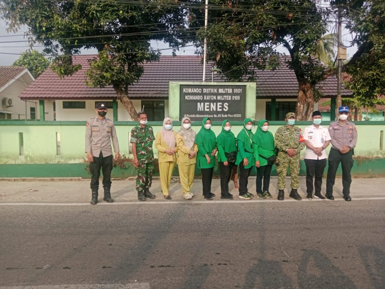 Antisipasi Dampak Erupsi Gunung Anak Krakatau, Muspika Menes Imbau Warga Gunakan Masker  ‎