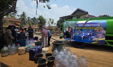 ‎Peduli Warga Terdampak Kemarau, Dapur SPPG Cisereh Cisata Siapkan Lima Mobil Bantuan Air Bersih